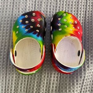 Tye dye colorful Baby Crocs. Size baby “2, 3”